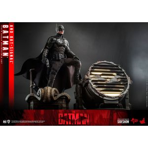 Dc Comics - The Batman And Bat - Figurine 1/6 Scale Collectible Set 31cm